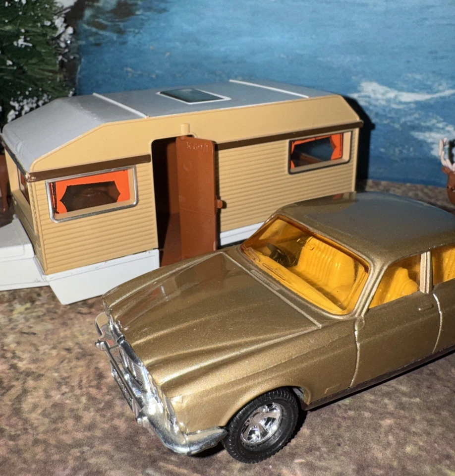 Lot Of 2 Matchbox SuperKings 1981 Caravan Camp Trailer & 1978 Jaguar XL12 NLFFP - Image 3 of 4