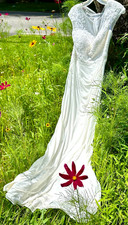 Wedding Dress Lace Chiffon Size 6 David’s Bridal Elegant Comfortable Affordable