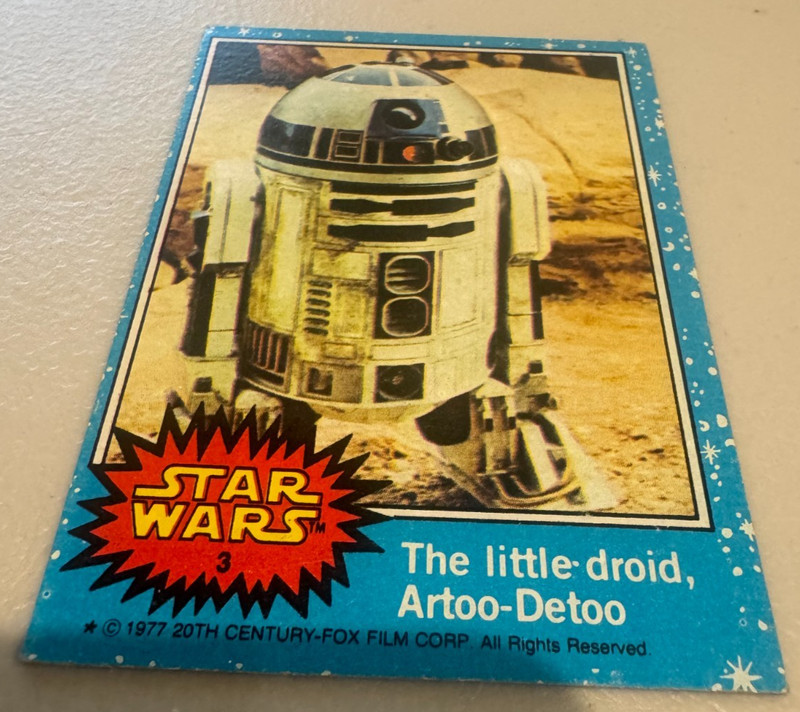 1977 Topps STAR WARS Series 1 #3, The little droid, Artoo-Detoo RARE