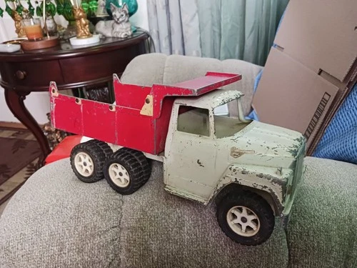 Vtg ERTL International Harvester Hydraulic Dump Truck 13" Nylint,Tonka,Buddy L