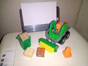 LEGO DUPLO ROAD SWEEPER SET#4978 RETIRED SET VHTF GUC ( READ DETAILS)