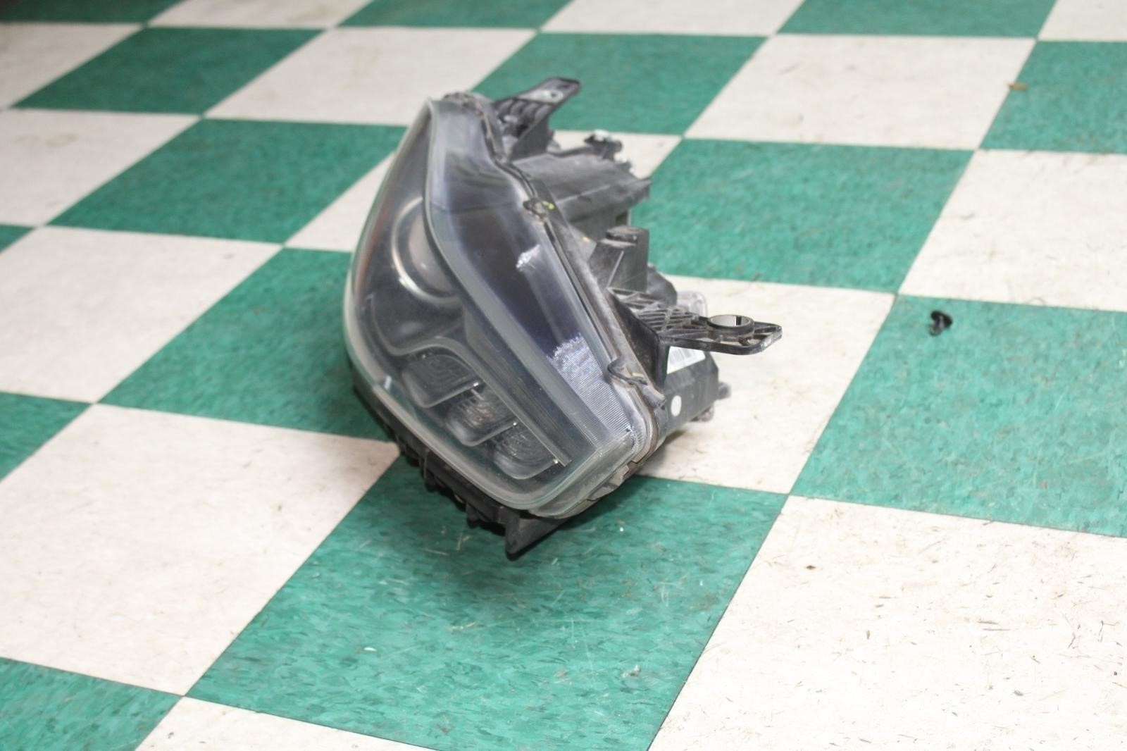 114-17 Ghibli Xenon HID RH Passenger Headlight Headlamp Light Lamp Factory OEM