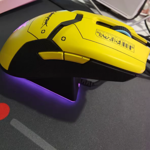 Razer Viper Ultimate Cyberpunk 2077 Edition Wireless Gaming Mouse