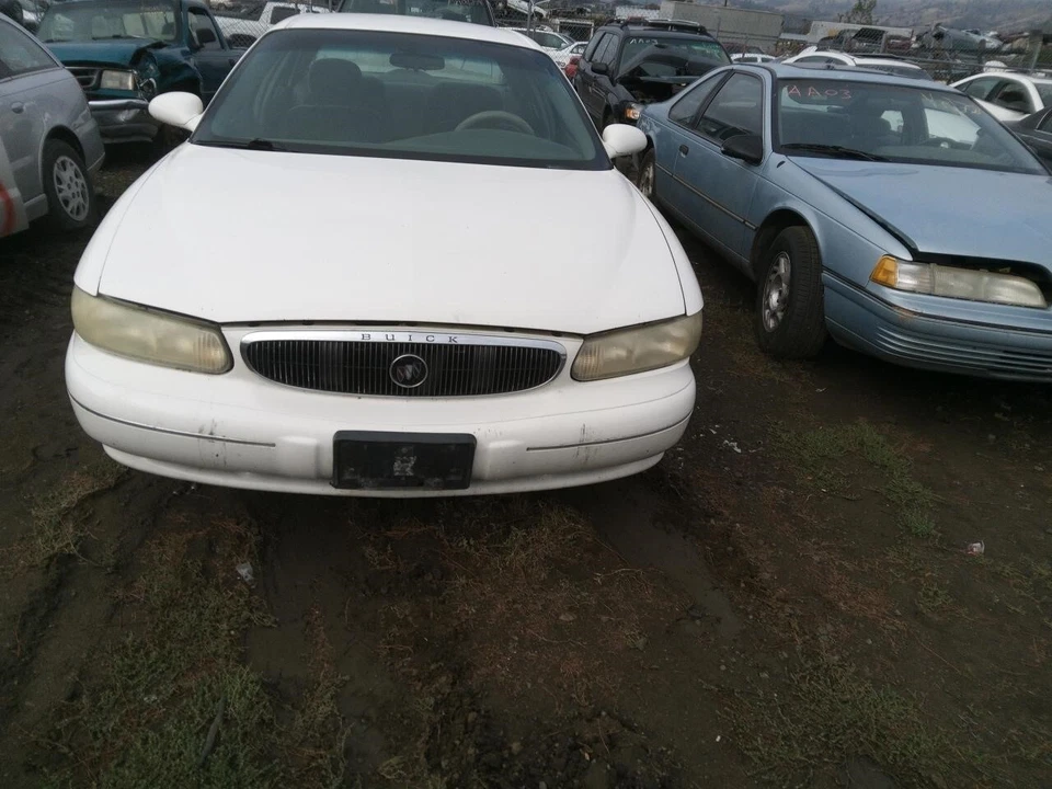 Medidor de velocímetro usado se adapta a: Buick Century Cluster 2003 US ID 10331622 grado A Foto 2 de 4