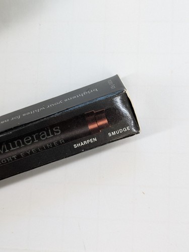 NUEVO EN CAJA CHOCOLATE💋bareMinerals Delineador de ojos grande y brillante fórmula de terciopelo de larga duración - Imagen 3 de 8