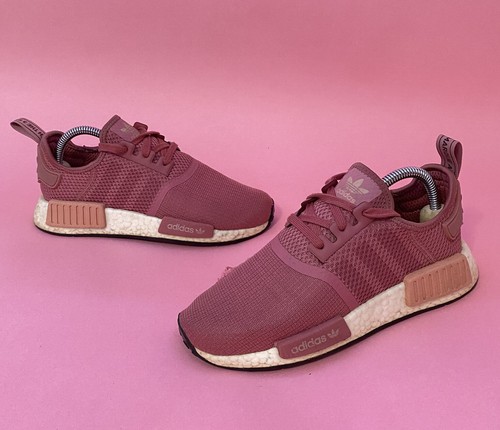 trace pink nmd