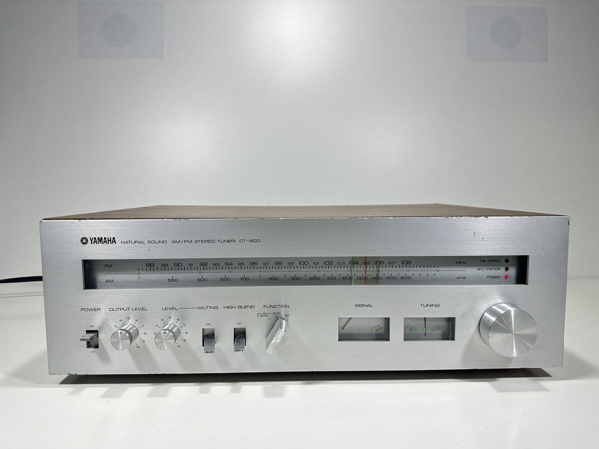 Yamaha CT-800 Silver Faceplate Natural Sound AM/FM Stereo Yamaha CT-800 Silver Faceplate Natural Sound AM/FM Stereo