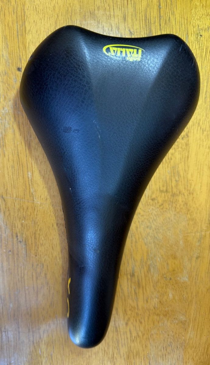 Selle Italia XO Black and Yellow Bike Saddle, Seat, Italy. NEW