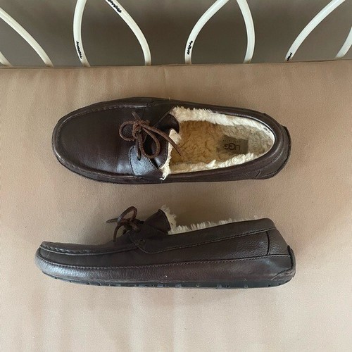 UGG Australia Byron Leather Slipper in 