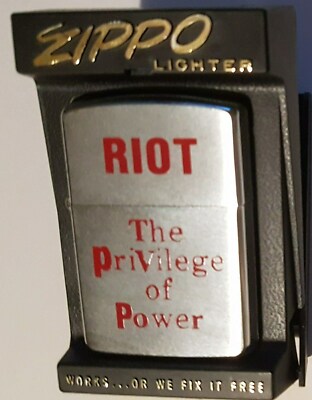 Extrem Selten Zippo RIOT THE PRIVILEGE OF POWER Zorro Z Box 1989 MIB MEGA RAR !