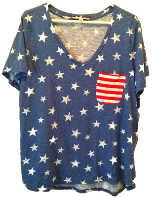 Philosophy Women's 1X Patriotic Stars and Stripes v neck front pocket Top car37