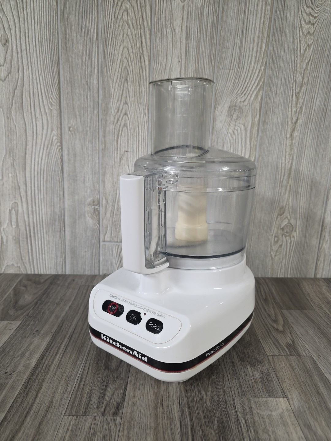 White Kitchen Aid Household Food Processor Professional Mode