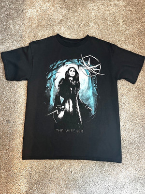 The Witcher Yennefer Graphic Black T-Mens Small (Unisex )Fantasy Netfix Gamer