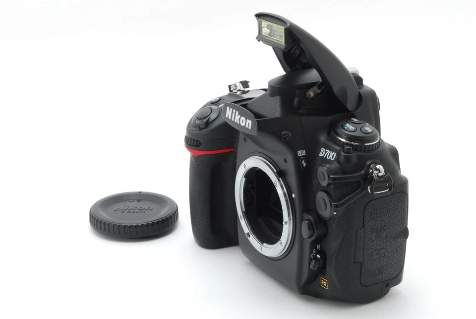 20,270 Shots!! [N.MINT] Nikon D700 12.1 MP DSLR Camera Body w/Strap from JAPAN - Image 3 of 4