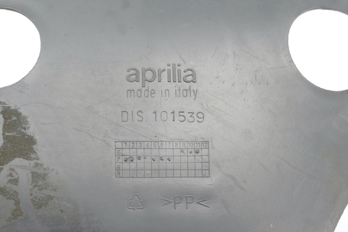 Aprilia SR 50 LC 1997 - Tank fairing DIS 101539 N31B | eBay UK