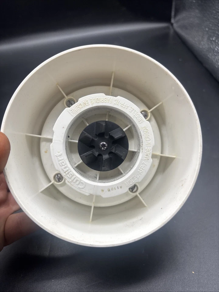 Cuisinart AFP-7 Food Processor Replacement Part GEAR SPINDLE BASE - Image 3 of 4