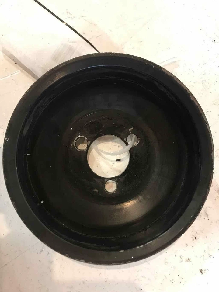 Chevrolet Sonic 2013 motor bomba de agua polea de refrigerante negro usado Foto 3 de 4