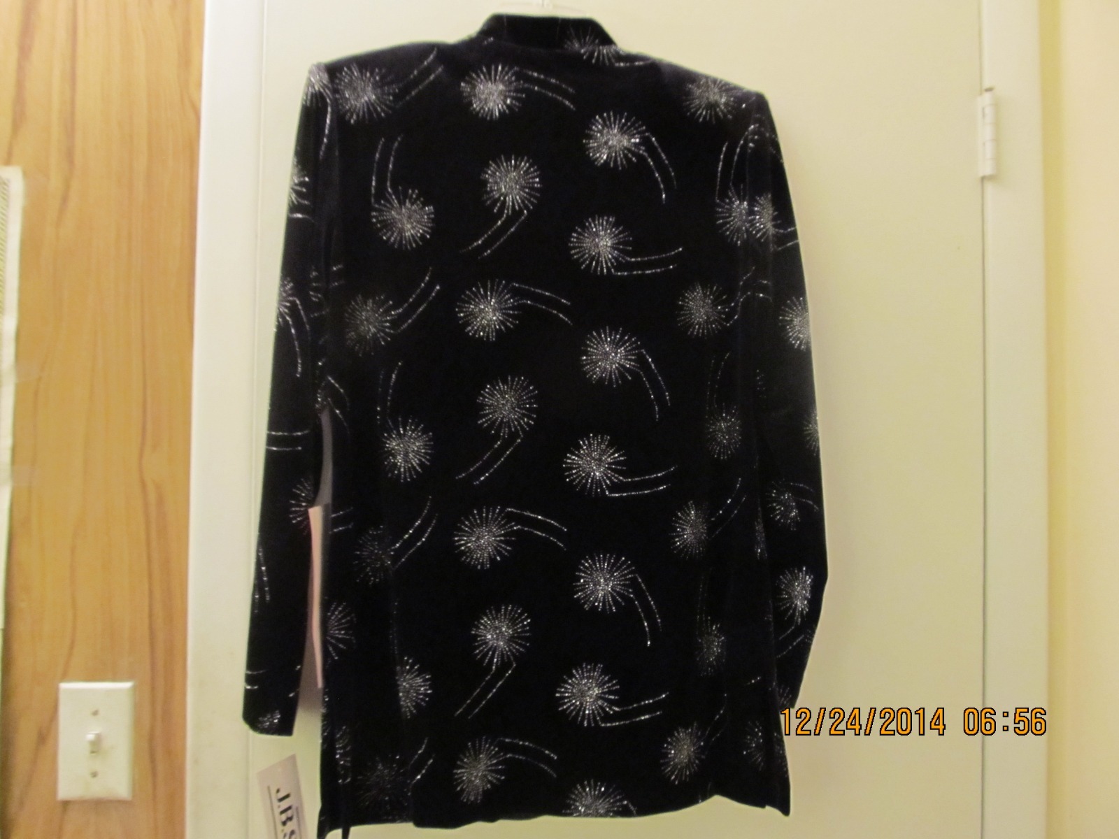 Picture 2 of 12