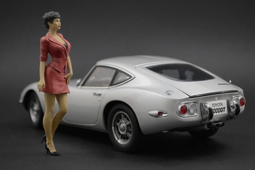 Giulia Show Girl Figura per 1:18 Toyota 2000GT AUTOart !! NO CAR !! - Foto 8 di 9