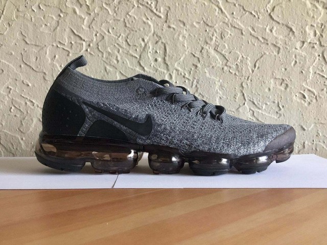 nike air vapormax flyknit 2 wolf grey