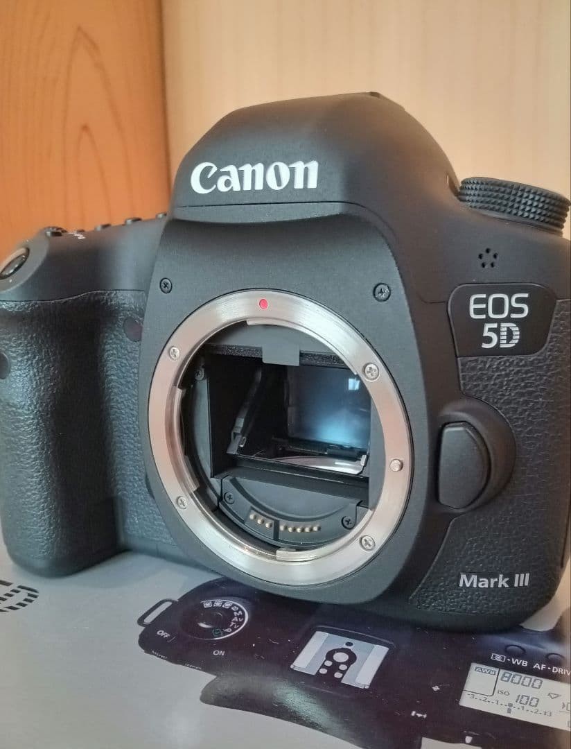 Canon EOS 5D Mark III Digital Camera Body Excellent Condition