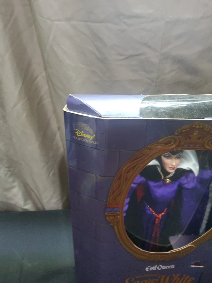 Disney Grandes Villanos Colección Reina Malvada De Blancanieves Muñeca Mattel #18626 Foto 3 de 4