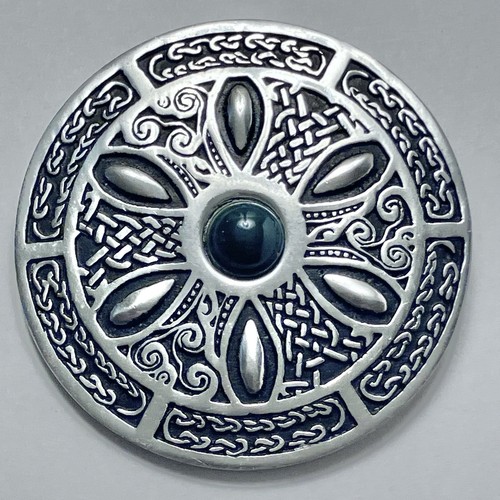 ST. JUSTIN Celtic Mandala PEWTER BROOCH / 1980s England / VINTAGE / 2.25 Inches