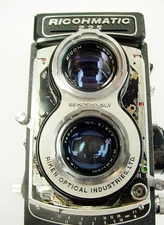 Richomatic 225 TLR Camera | 1959-1962 | Tested | Parts | $45 | #138