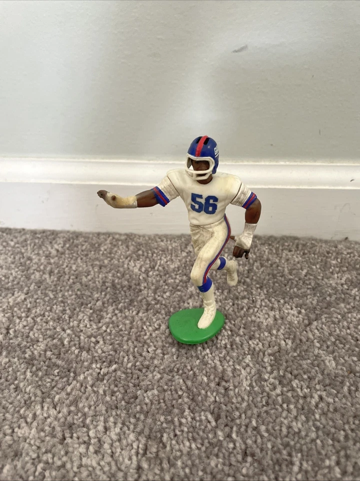 Lote de 3 bonecos colecionáveis de jogadores de futebol americano da NFL da década de 1990  - Imagem 2 de 4