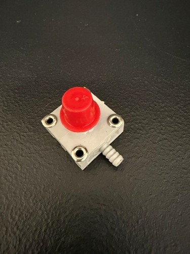 Cirrus Aircraft Pressure Switch, P/N 12801-001 (New Surplus) (SC)