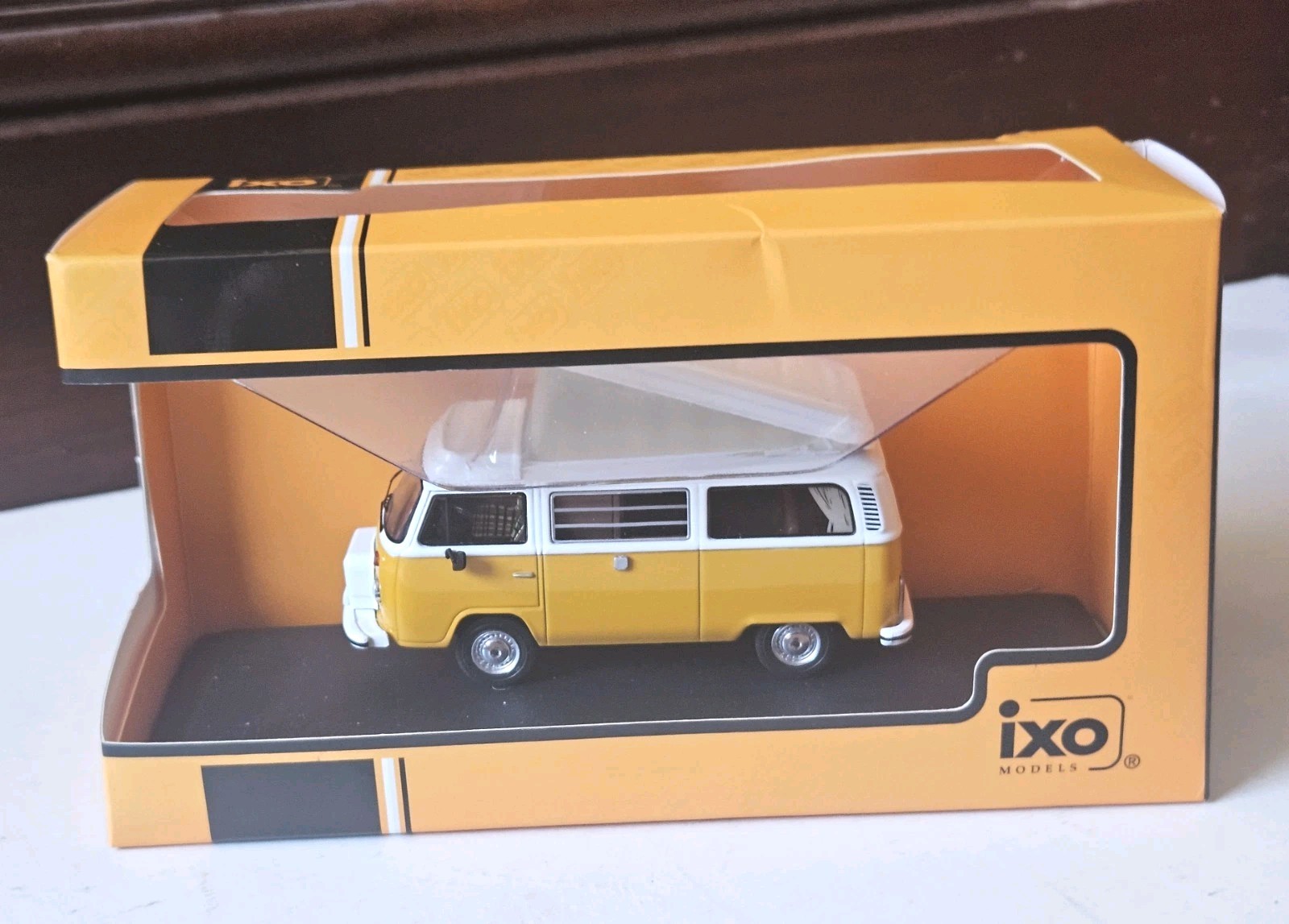 IXO Models Volkswagen T2 Westfalia Camper 1978 1:43 CLC422NSP