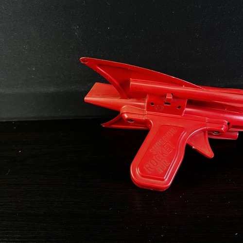 Vintage 50's Superior Rocket Plastic Toy Dart Gun Red Retro - Picture 12 of 17