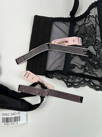 Victoria&rsquo;s Secret Very Sexy Push Up Bra & Brazilian Bottom Set  34C/S  NWT