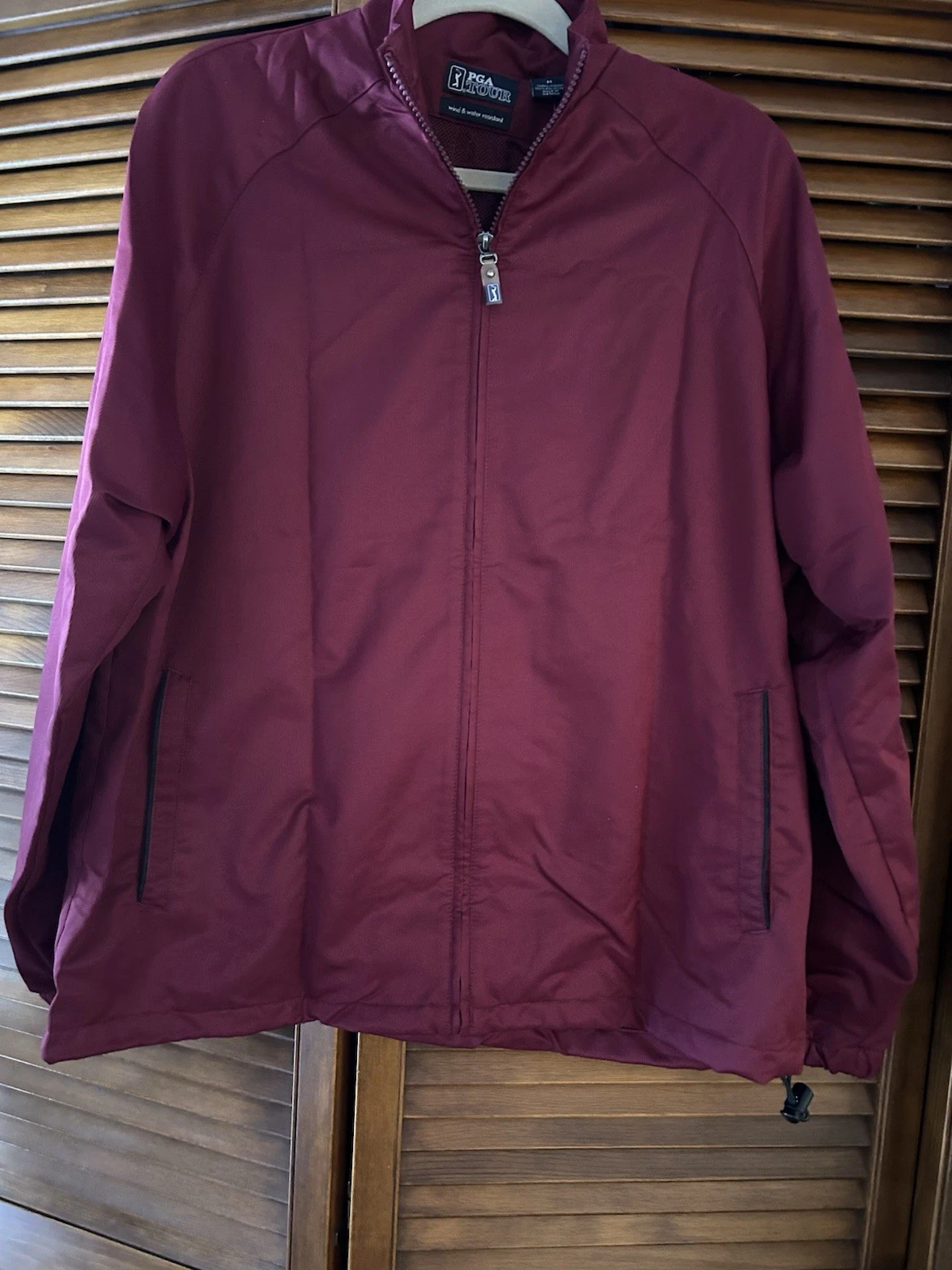 PGA Tour Golf Jacket Men's Size M Wind &Water Resistant Maroon Full Zip NWT