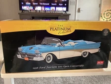 Sun Star 1958 Ford Fairlane 500 Convertible Platinum Collection 1/18 Scale
