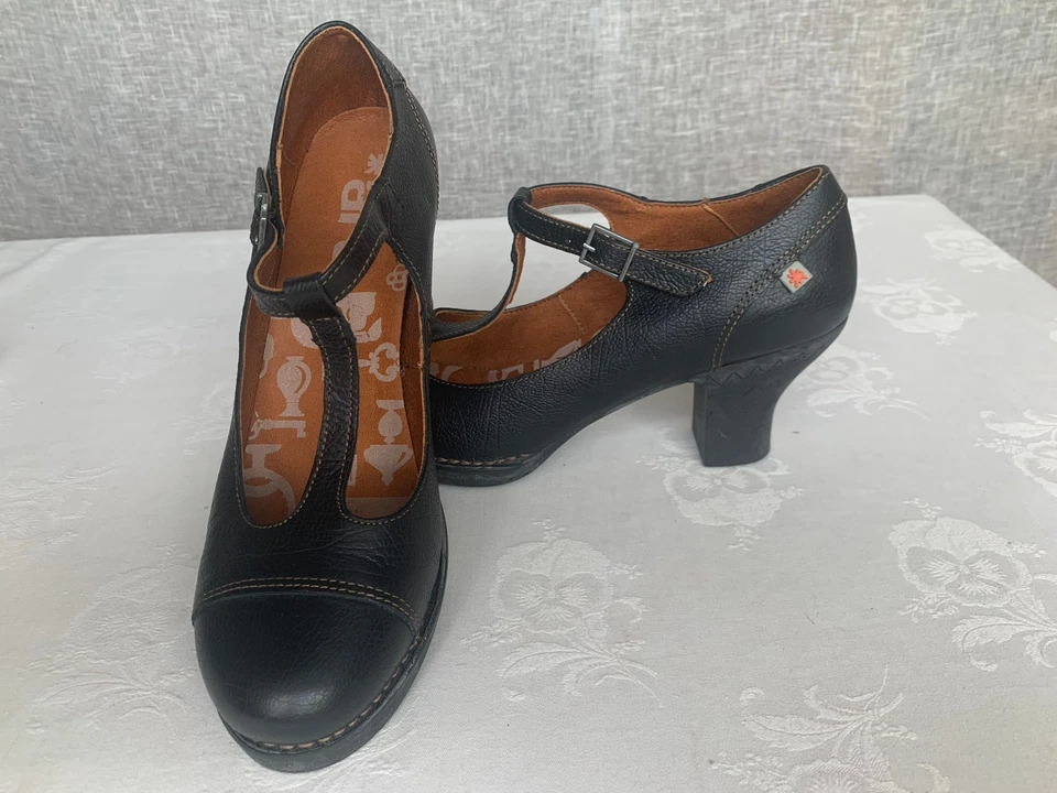 Escarpins THE ART COMPANY retro, vintage 40 - CUIR NOIR TALONS CAOUTCHOUC NEUVES - Photo 2/4