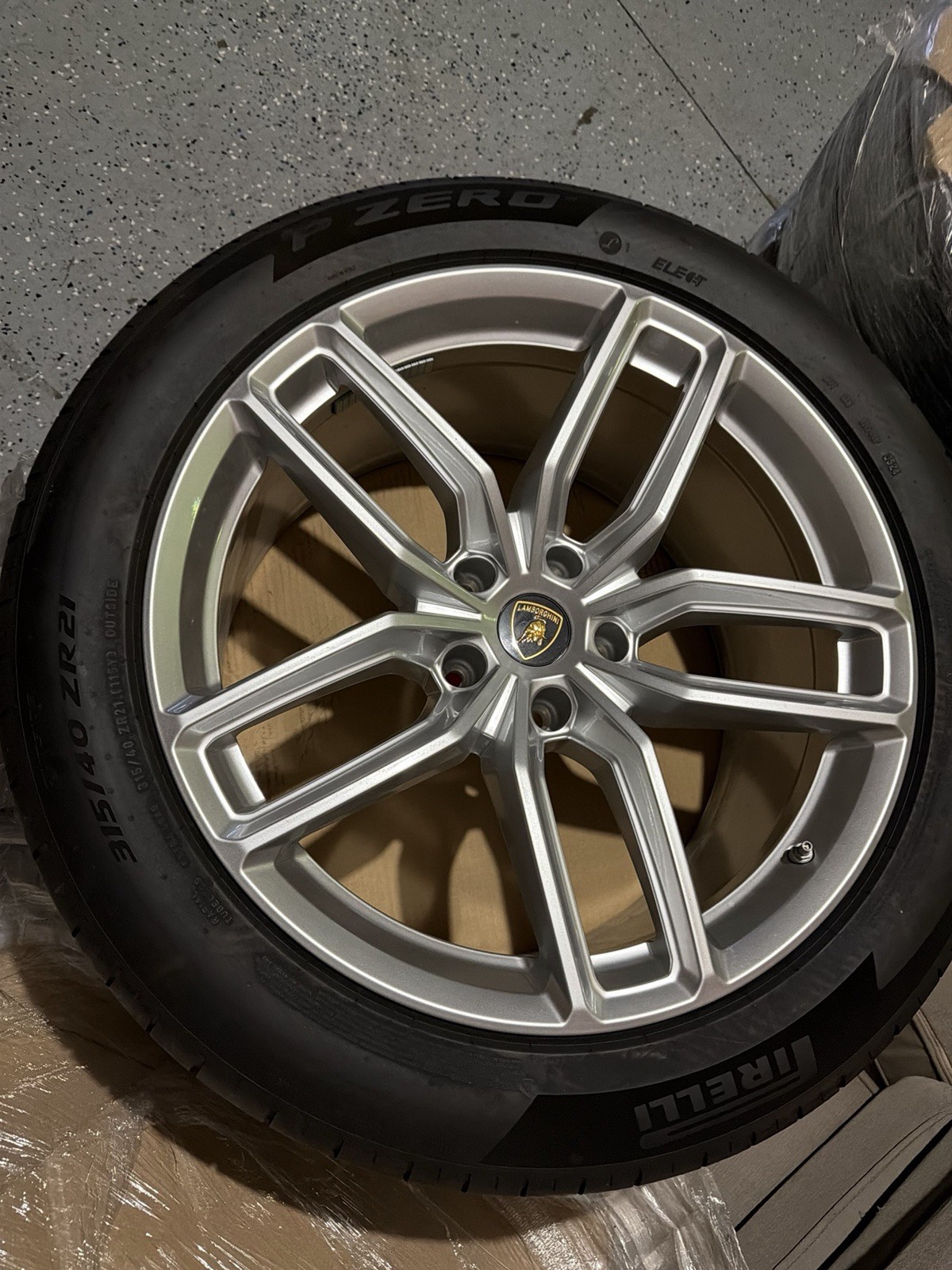 Lamborghini Urus 21” OEM Wheels & Pirelli P Zero Tires – Like New