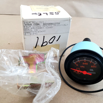 #ad Vintage Military Oil Pressure Gauge 0 100 PSI 0 690 kPa NOS 1991 P N 748600181 $29.99