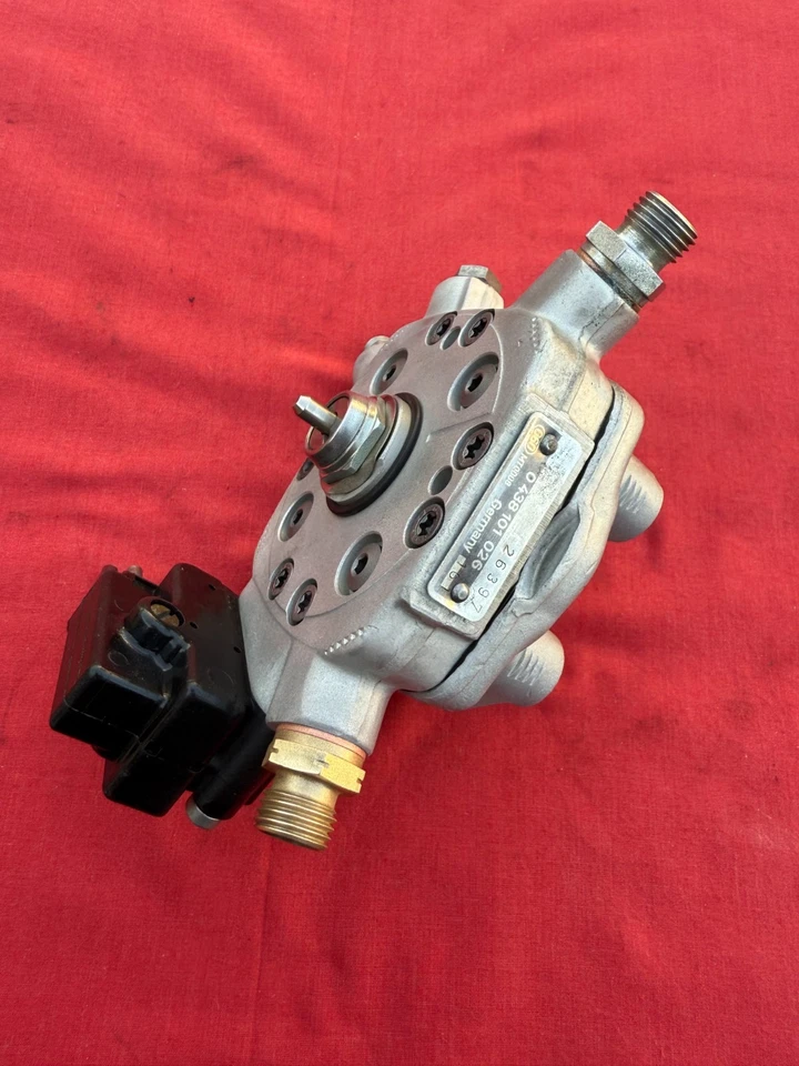 ✅Distribuidor de combustible Bosch genuino para 1987-1993 190E 230GE 2,3 L I4 #04381026 Foto 3 de 4