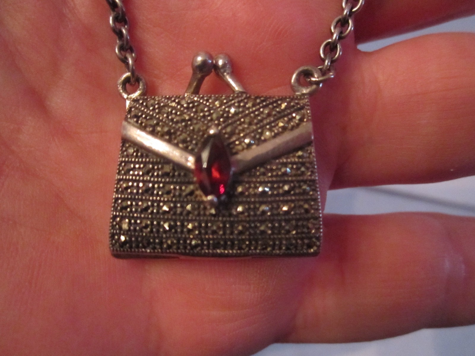 Picture 3 of 6