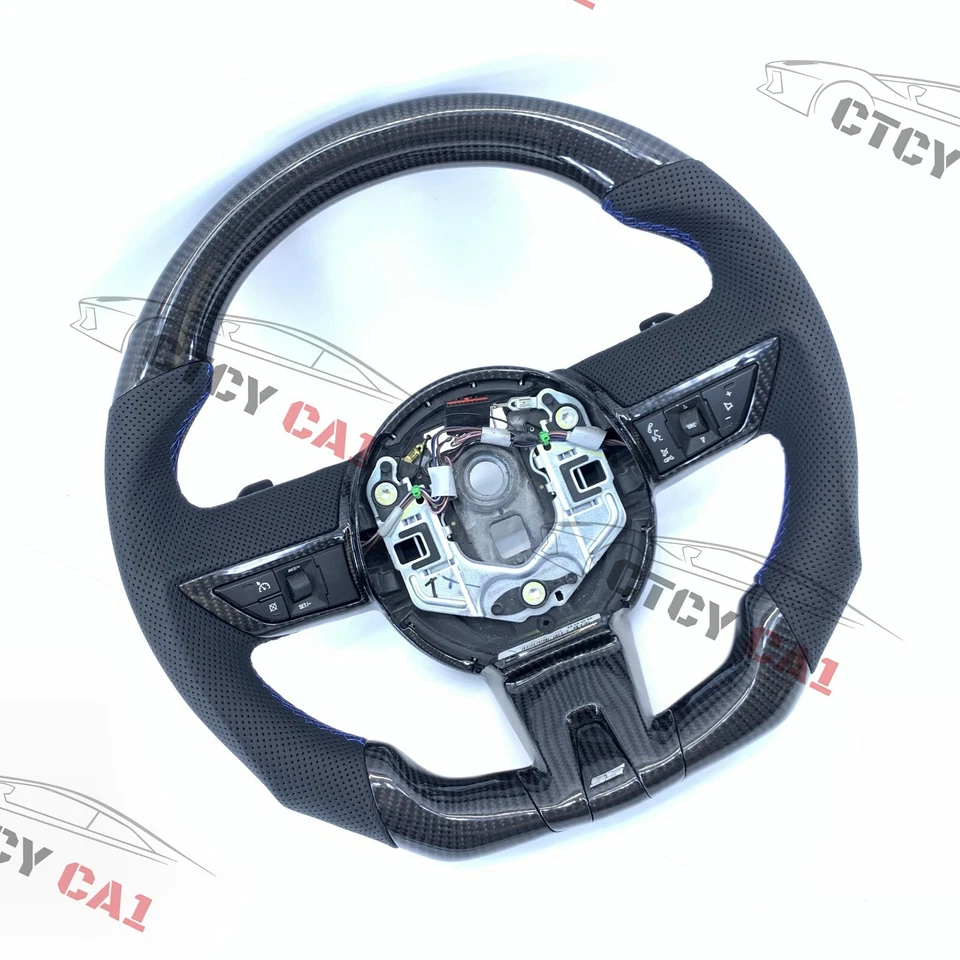 Volante de fibra de carbono personalizado para Chevrolet Camaro 10-11 cuero perforado Foto 3 de 4