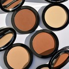 Glo Minerals Glo Pressed Base Powder Foundation 9.9G