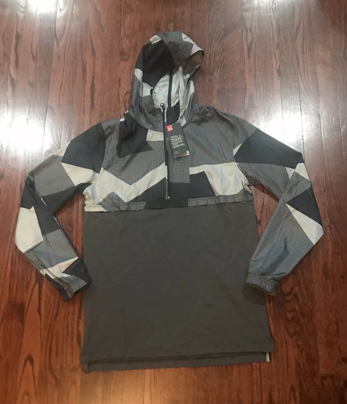 Мужские куртки и жилеты-анораки в спортивном стиле Under Armour Sz Medium 1311107 Новинка 6390₽