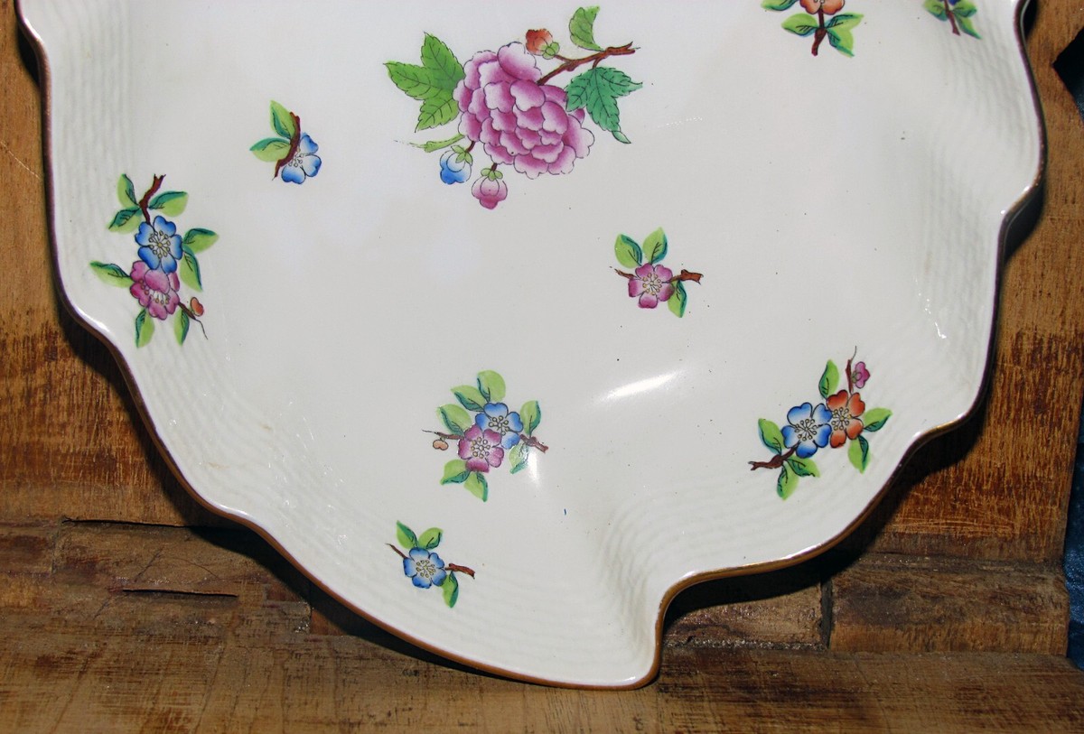 Herend Her6 porcelain leaf dish with twig handle hand painted