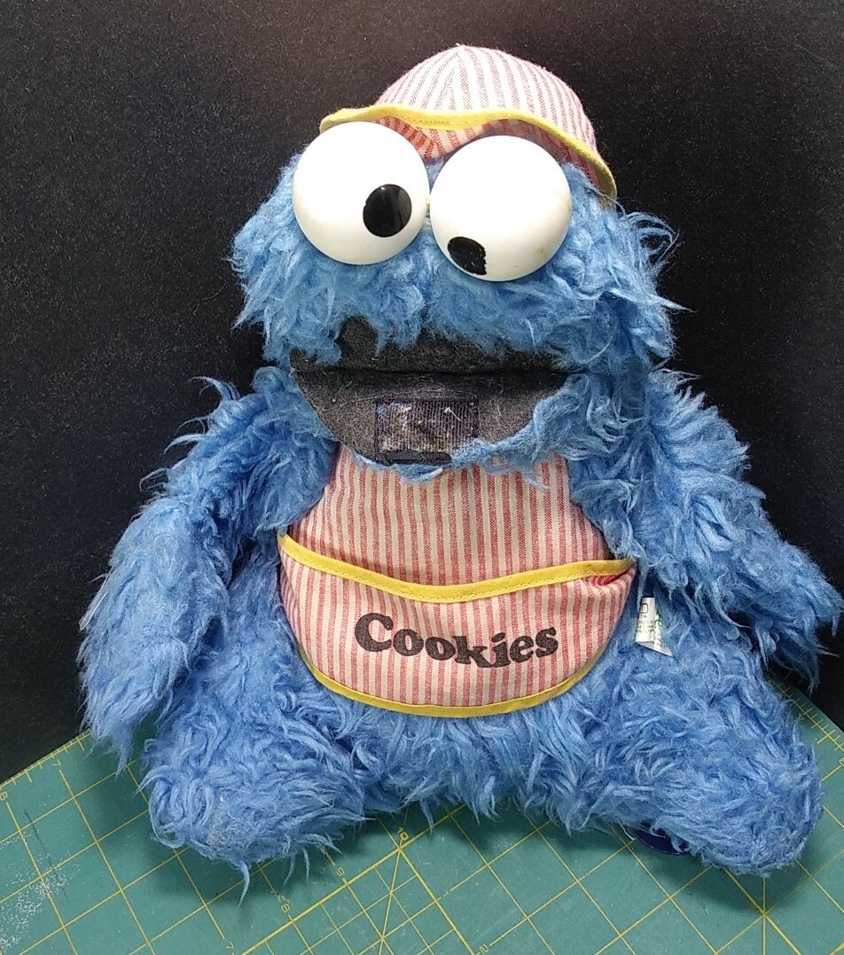 Sesame Street Play With Me COOKIE MONSTER 1980 Knickerbocker plush