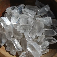 1.25in AAA Raw Clear Quartz Crystal Points, Brazil