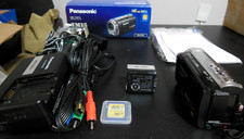 Panasonic HDC-TM15 High definition,2 batteries,16GB SD Card,charger