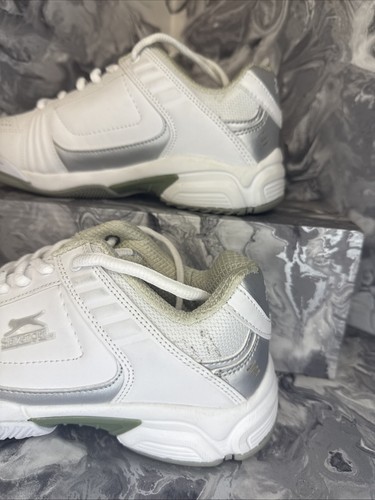 Slazenger Damen-Tennis-Schnürschuhe weiß – Größe 4 UK EU37/REFD12 - Bild 7 von 7