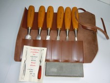 Set of 6 Footprint Firmer Steel Chisels in Wrap + Sharpening Stone & Procedure
