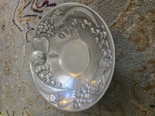 Vintage The Wilton Co. Floral Pewter Serving Fruit Bowl 9.25in Made In USA